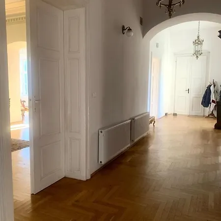 Pantlika Kastely